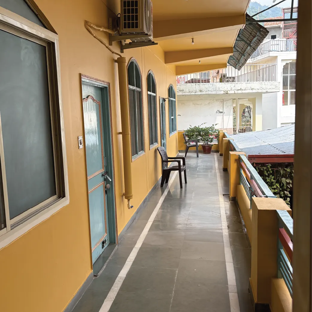 Ashram_Living-02